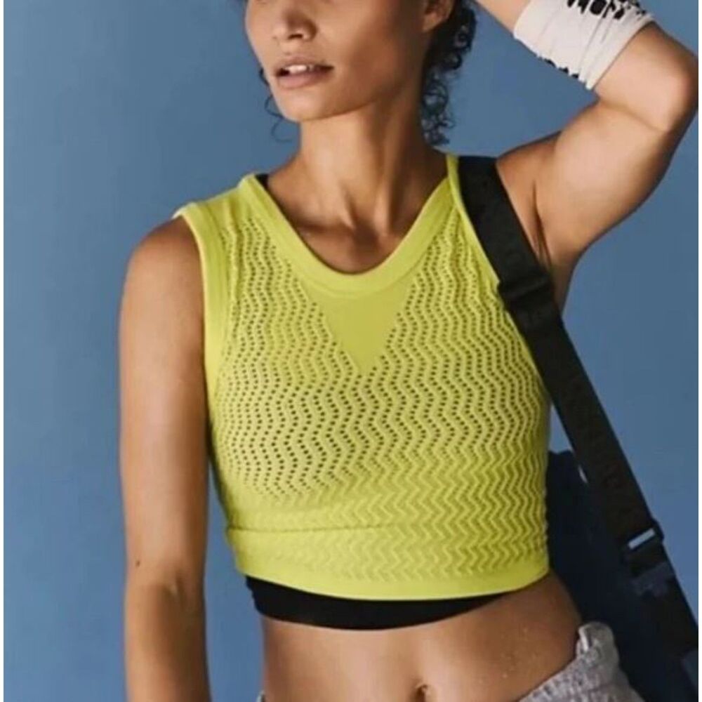 Free People Movement XS/S M Throw textured muscle tank top cropped shirt yellow